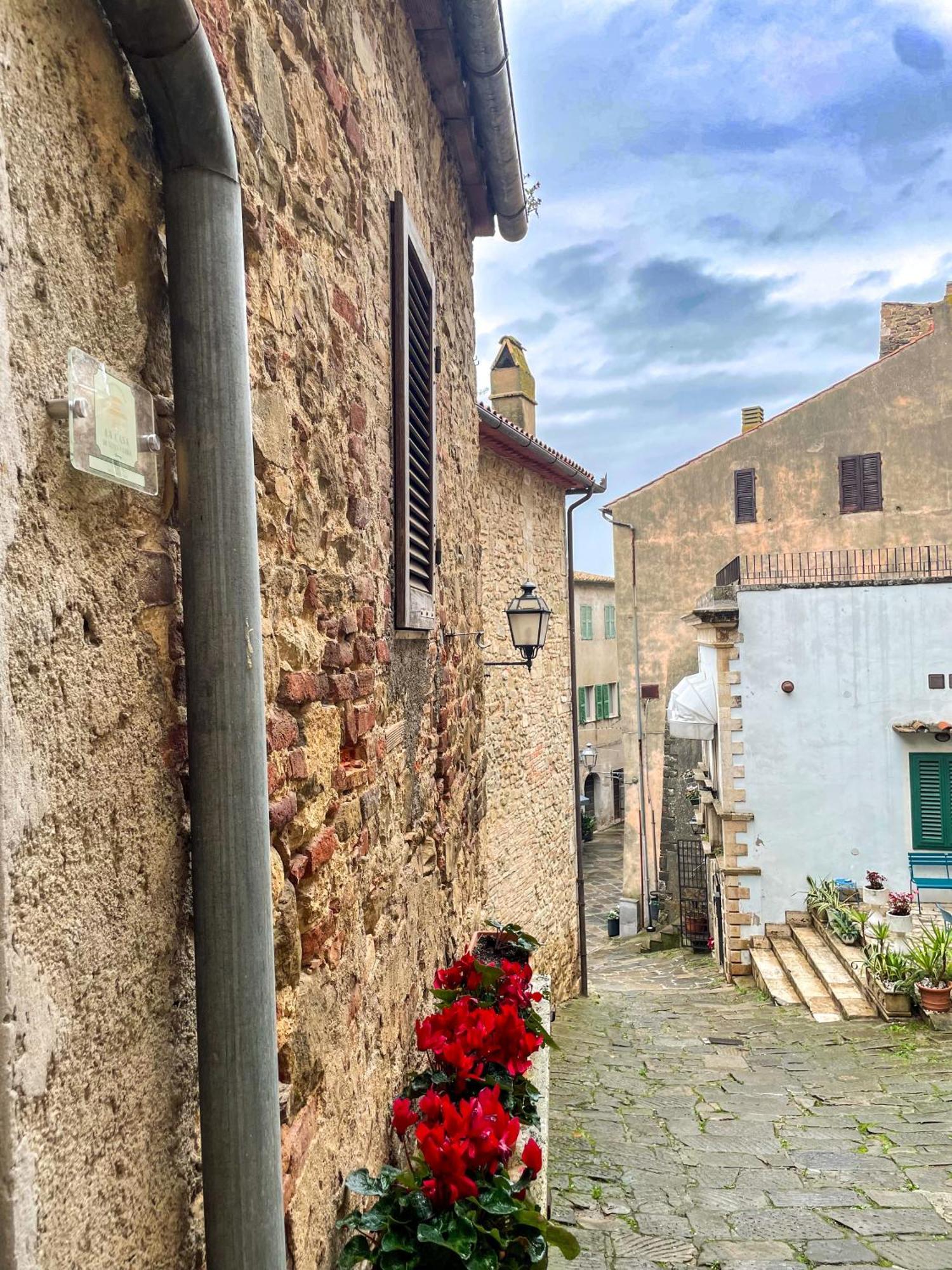 Casa Vacanze La Casa Di Nonna Libia Vicino Saturnia Montemerano Luaran gambar